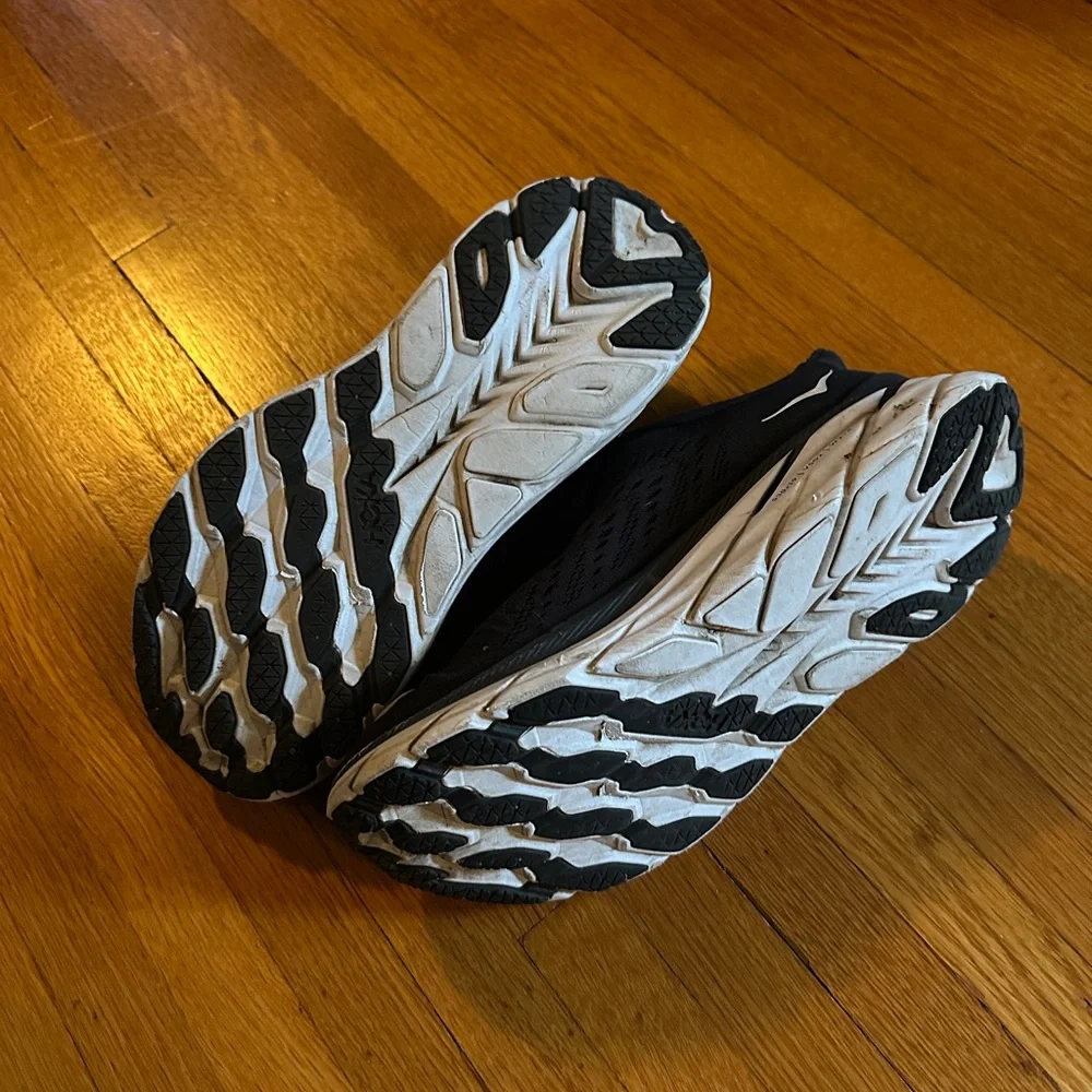 Hoka Black & White Clifton 8 Running Shoes, Size 9.5B (Women’s)